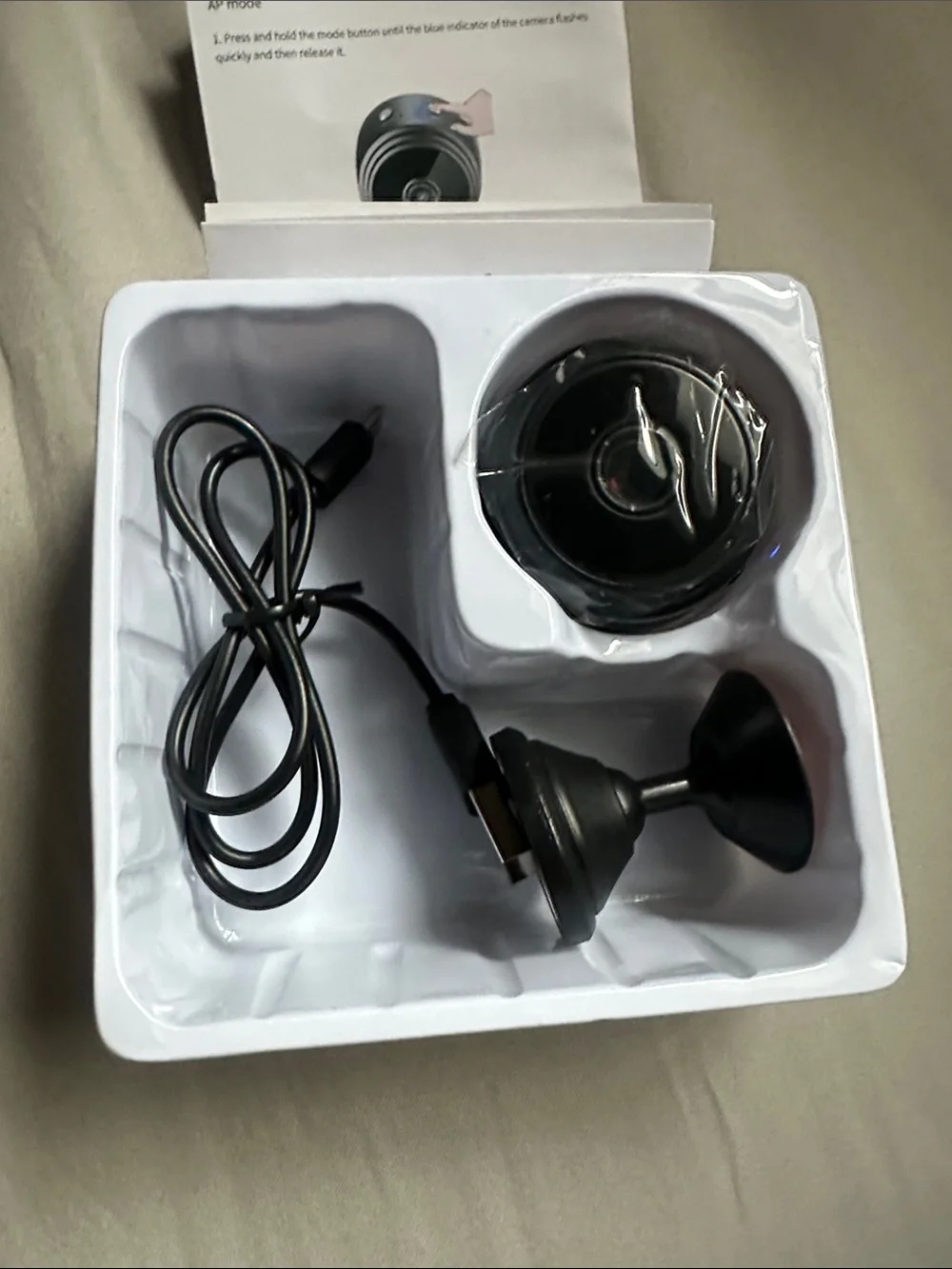 Black Wi‑Fi Mobile Network Camera - Compact HD Video